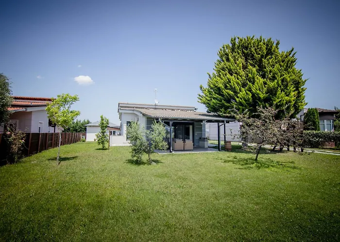 Mavitaplace Villa Familia Katerini